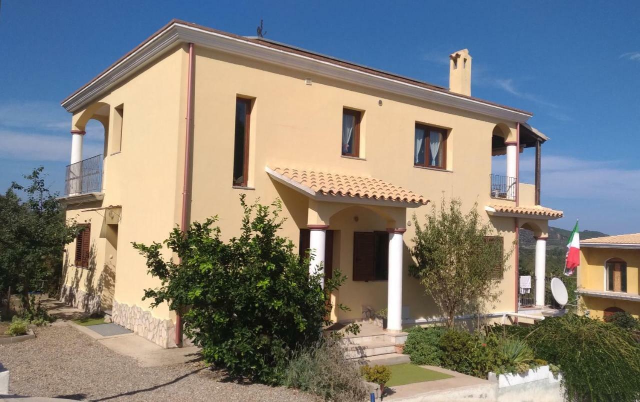 Casa Miriam - Appartamenti Vacanze Villaputzu Exterior photo
